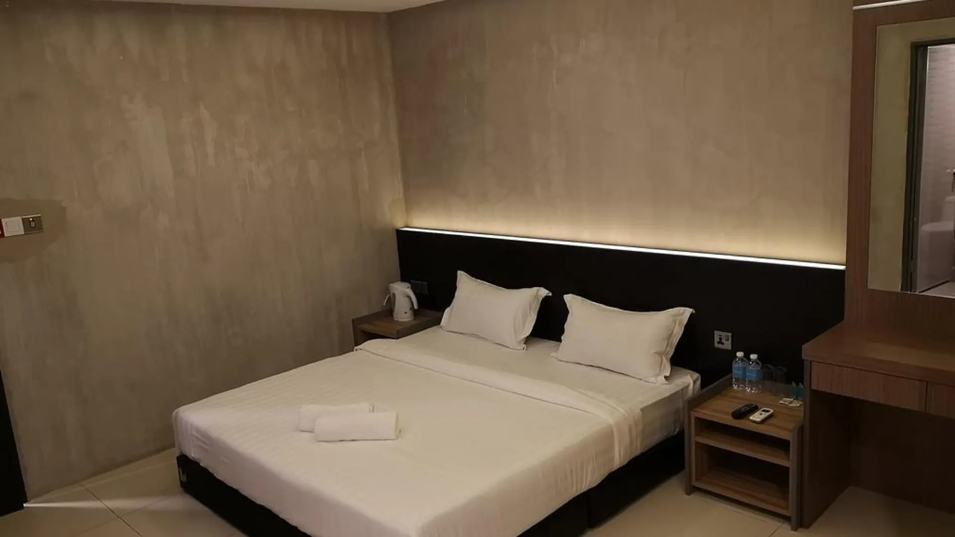 Monaco Boutique Hotel Sadong Jaya Kota Kinabalu
