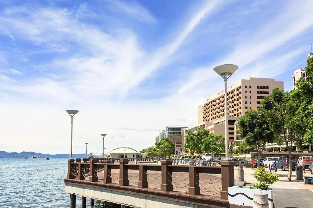 Monaco Boutique Hotel Sadong Jaya Кота-Кинабалу
