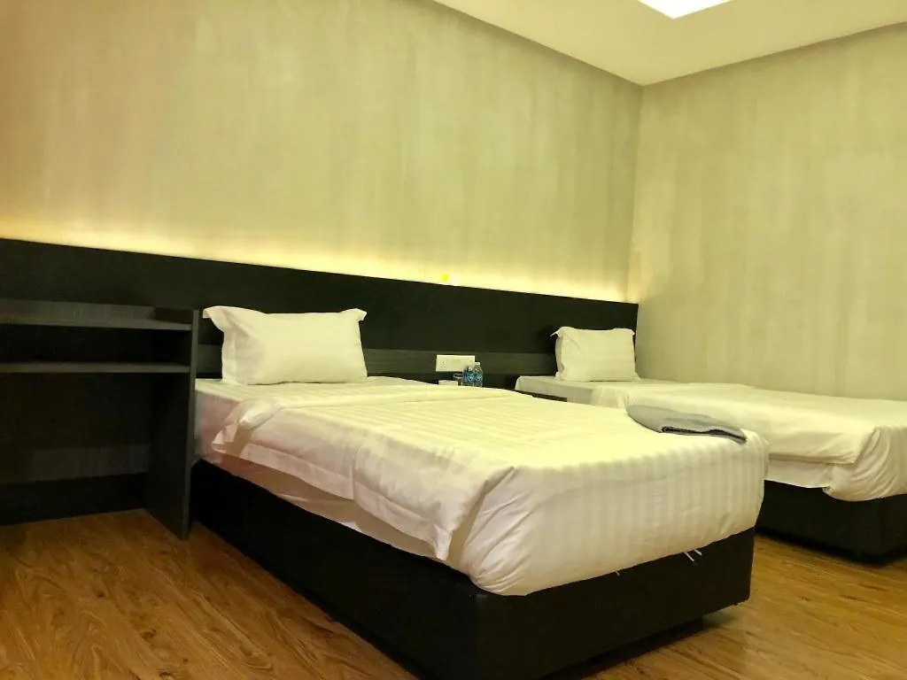 Monaco Boutique Hotel Sadong Jaya Кота-Кинабалу