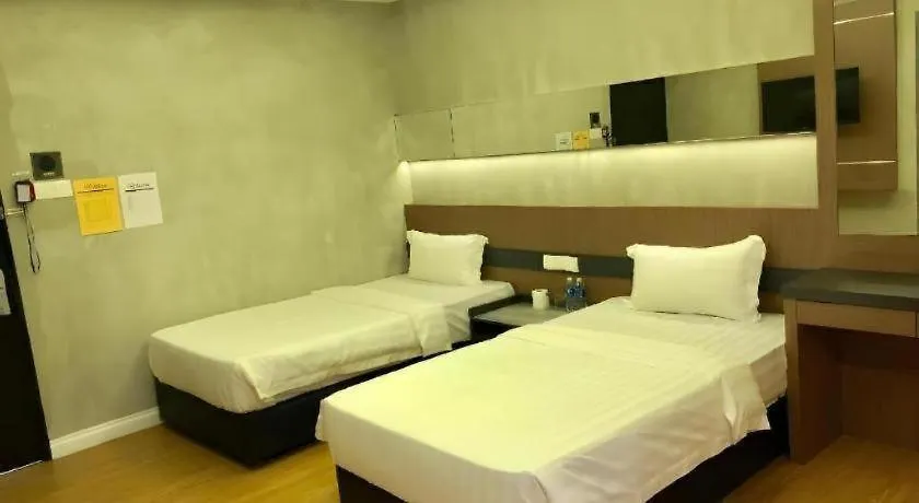 Monaco Boutique Hotel Sadong Jaya Кота-Кинабалу Малайзия