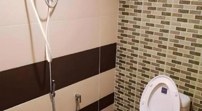 **  فندق بوتيك موناكو سادونج جايا كوتا كينابالو ماليزيا